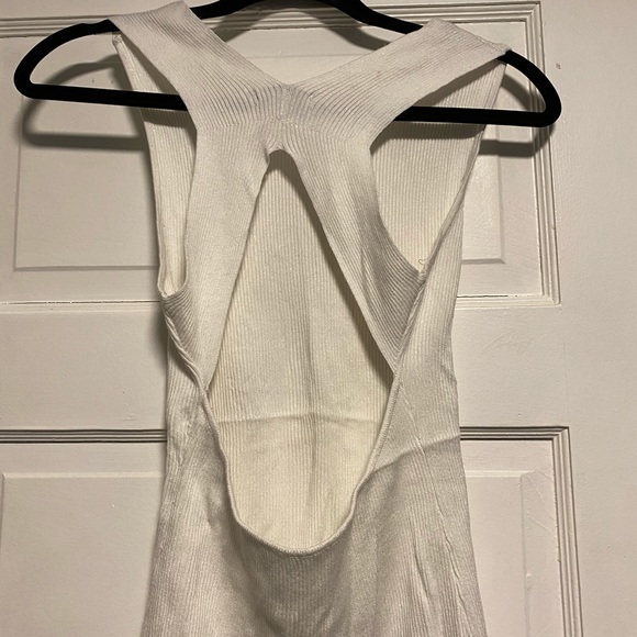 FASHION NOVA TANK - Picture 3 of 4